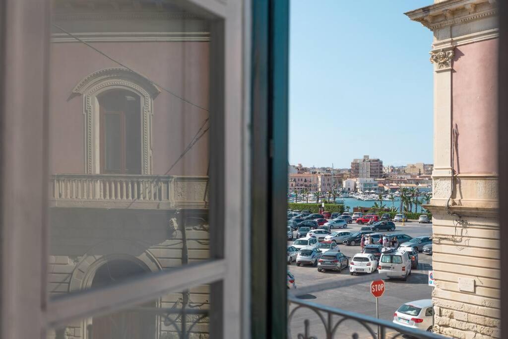 Anticitera Apartment